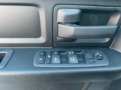 2022 RAM 1500 CLASSIC CREW CAB