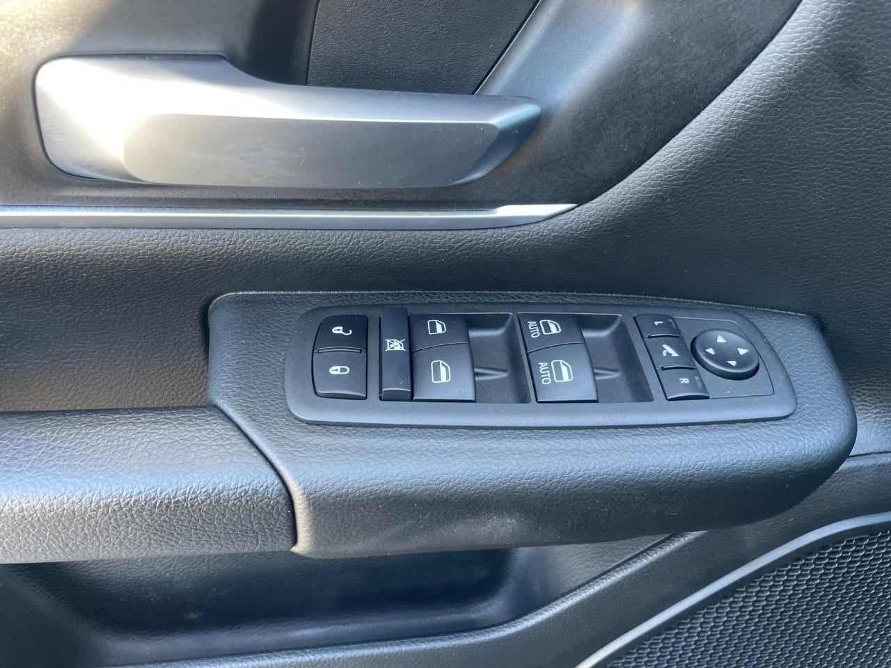 2023 RAM 1500 CREW CAB