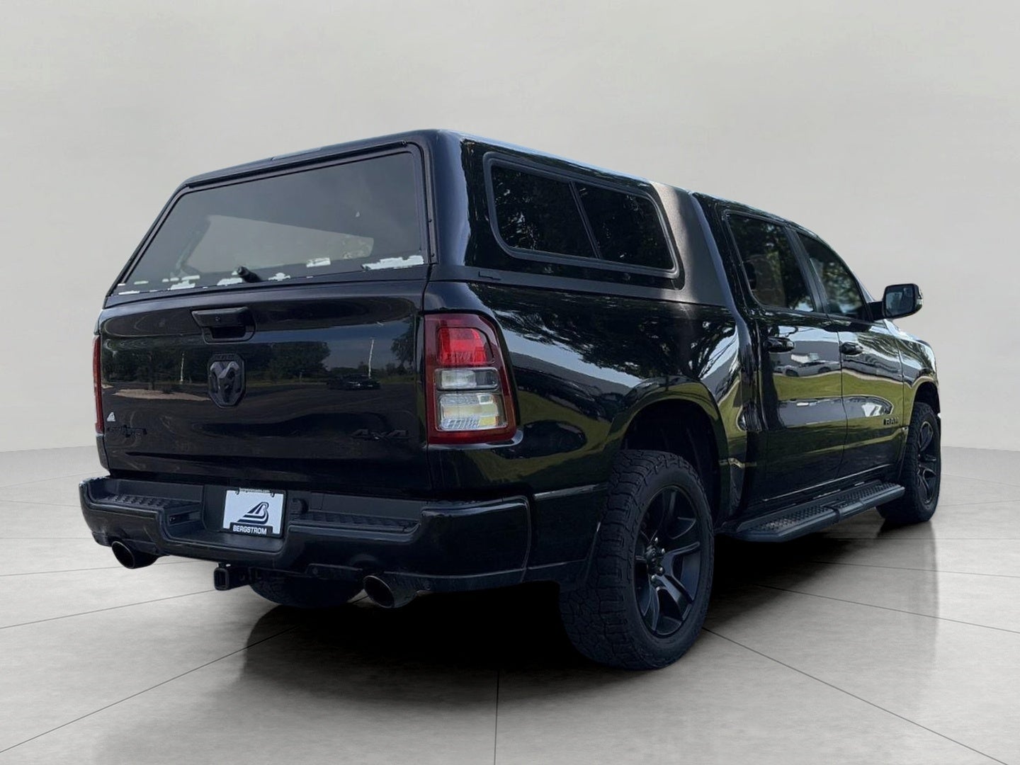 2023 RAM 1500 Lone Star 4x4 Crew Cab 5'7 Box