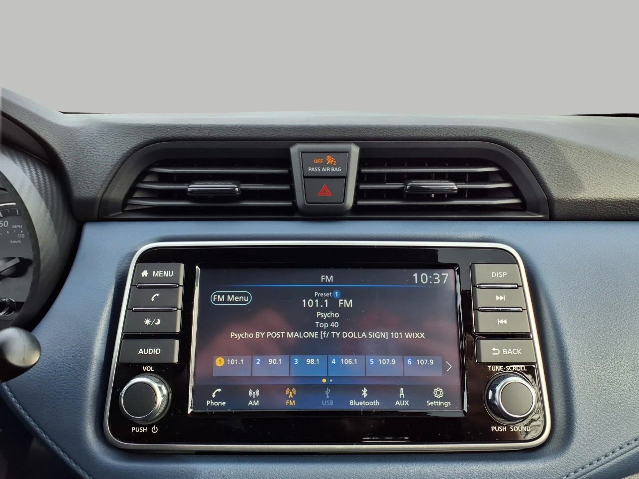 2025 Nissan Versa SV