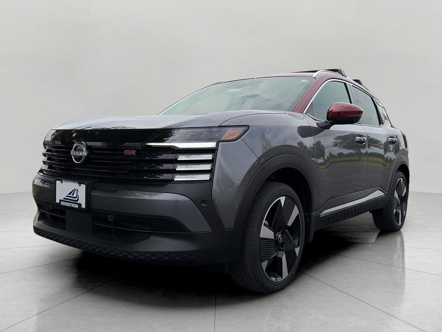 2026 Nissan Kicks SR AWD