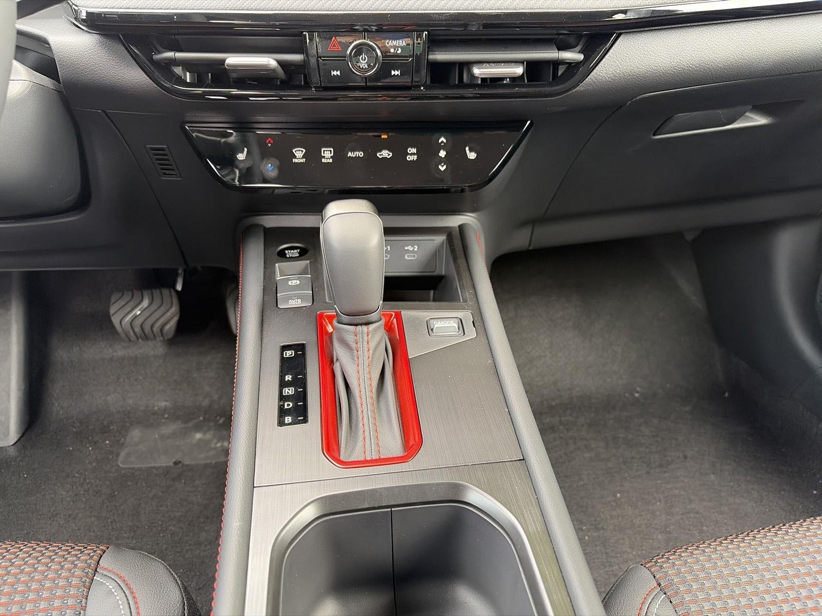 2026 Nissan Kicks SR AWD