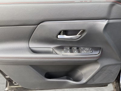 2026 Nissan Kicks SR AWD