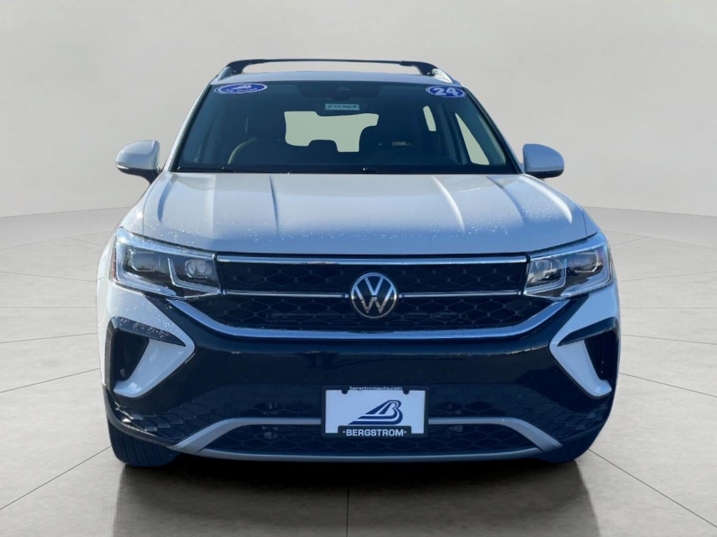 2024 Volkswagen Taos SEL 4MOTION