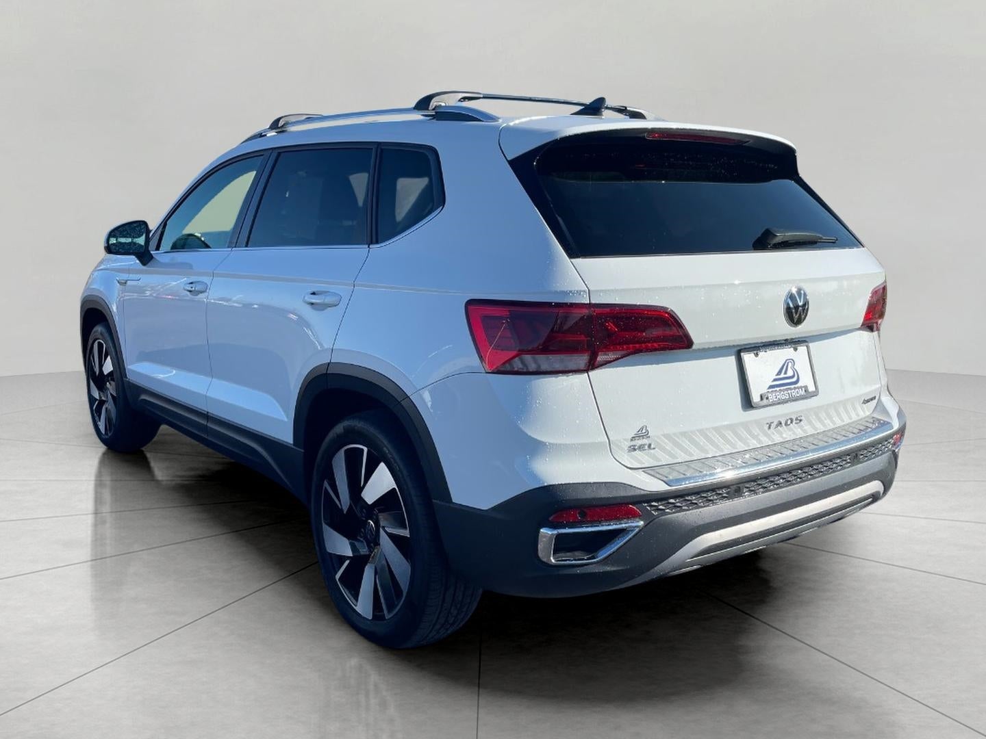 2024 Volkswagen Taos SEL 4MOTION