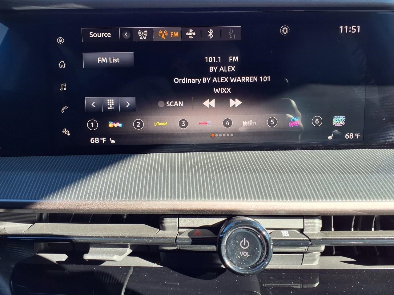 2025 Nissan Murano SV