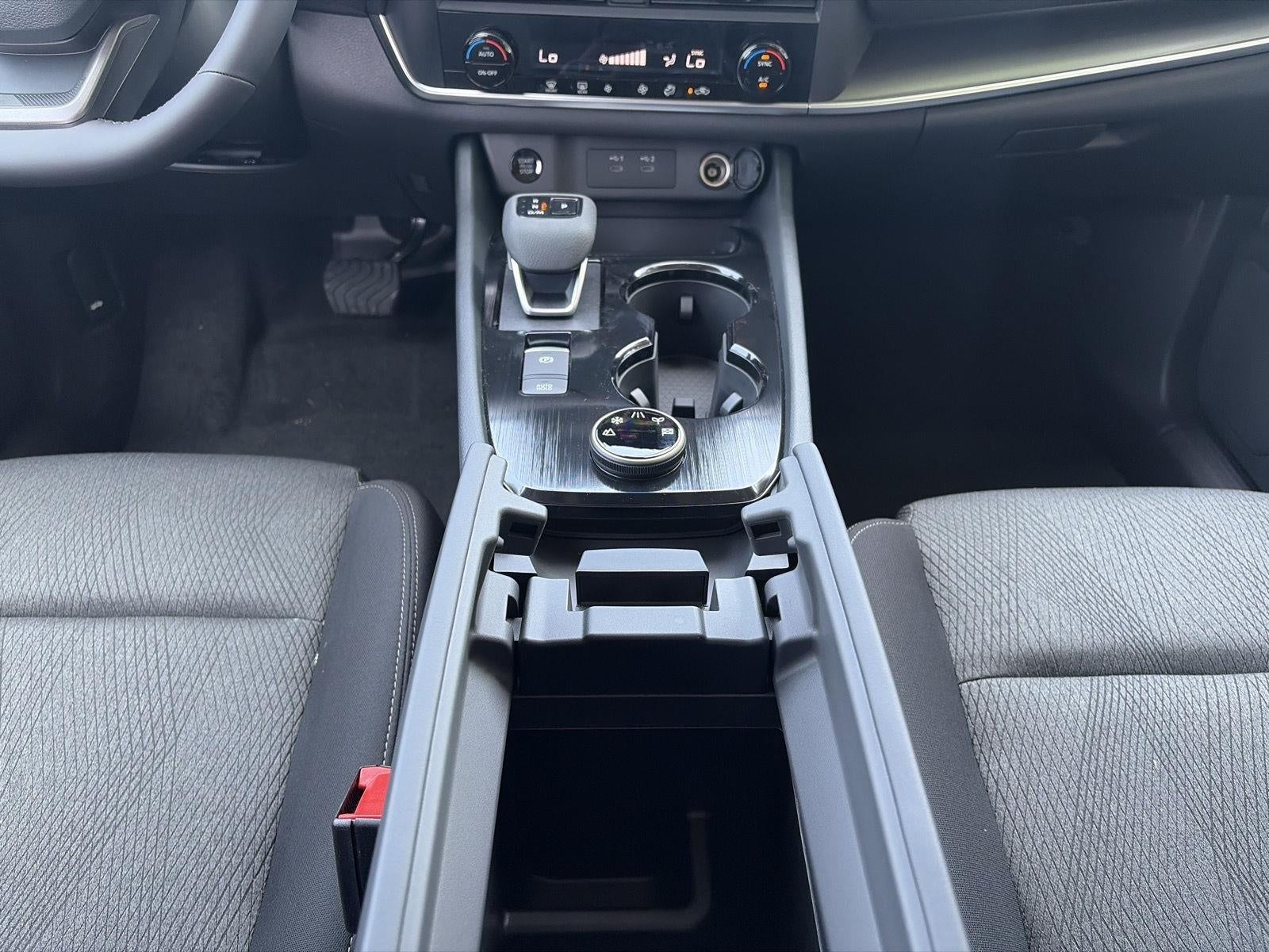 2026 Nissan Rogue 2026.5 AWD SV