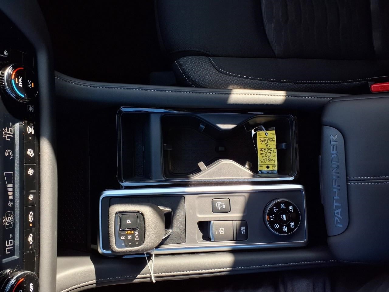 2026 Nissan Pathfinder SV