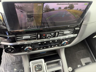 2026 Nissan Pathfinder SL 4WD