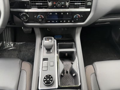 2026 Nissan Pathfinder SL 4WD