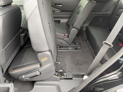 2026 Nissan Pathfinder SL 4WD