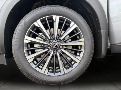 2026 Nissan Pathfinder Platinum 4WD