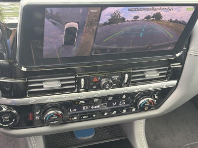2026 Nissan Pathfinder Platinum 4WD