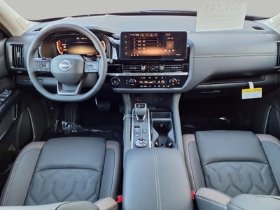 2026 Nissan Pathfinder Platinum