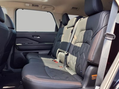 2026 Nissan Pathfinder Platinum 4WD