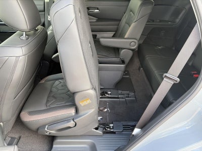 2026 Nissan Pathfinder Platinum 4WD