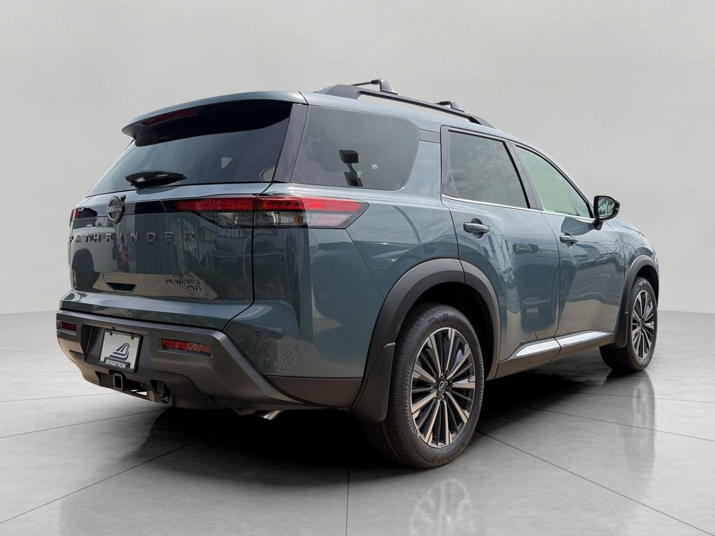2026 Nissan Pathfinder Platinum 4WD