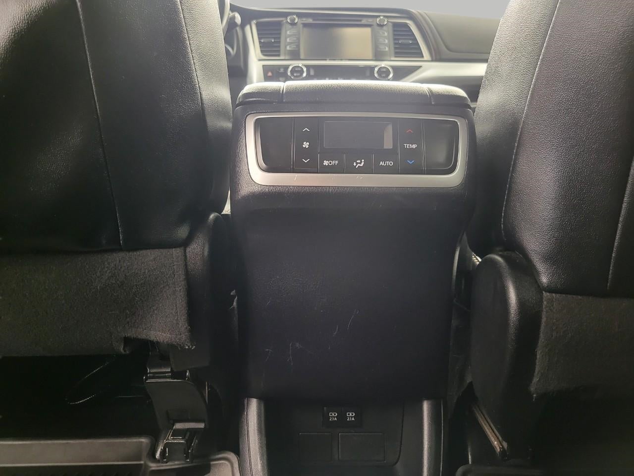 2018 Toyota Highlander LE V6 AWD