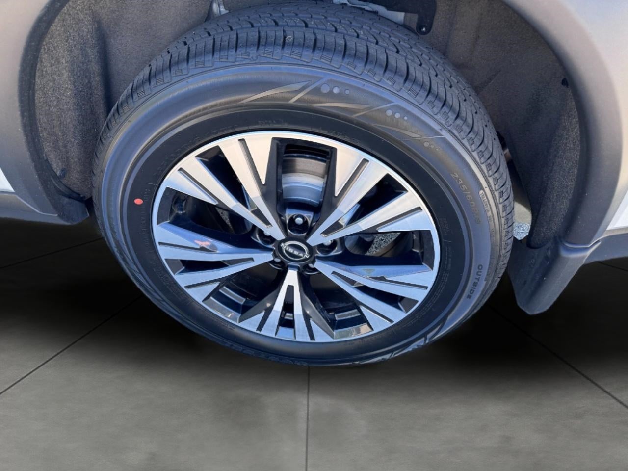 2023 Nissan Rogue AWD SV