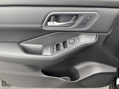 2026 Nissan Rogue AWD Platinum