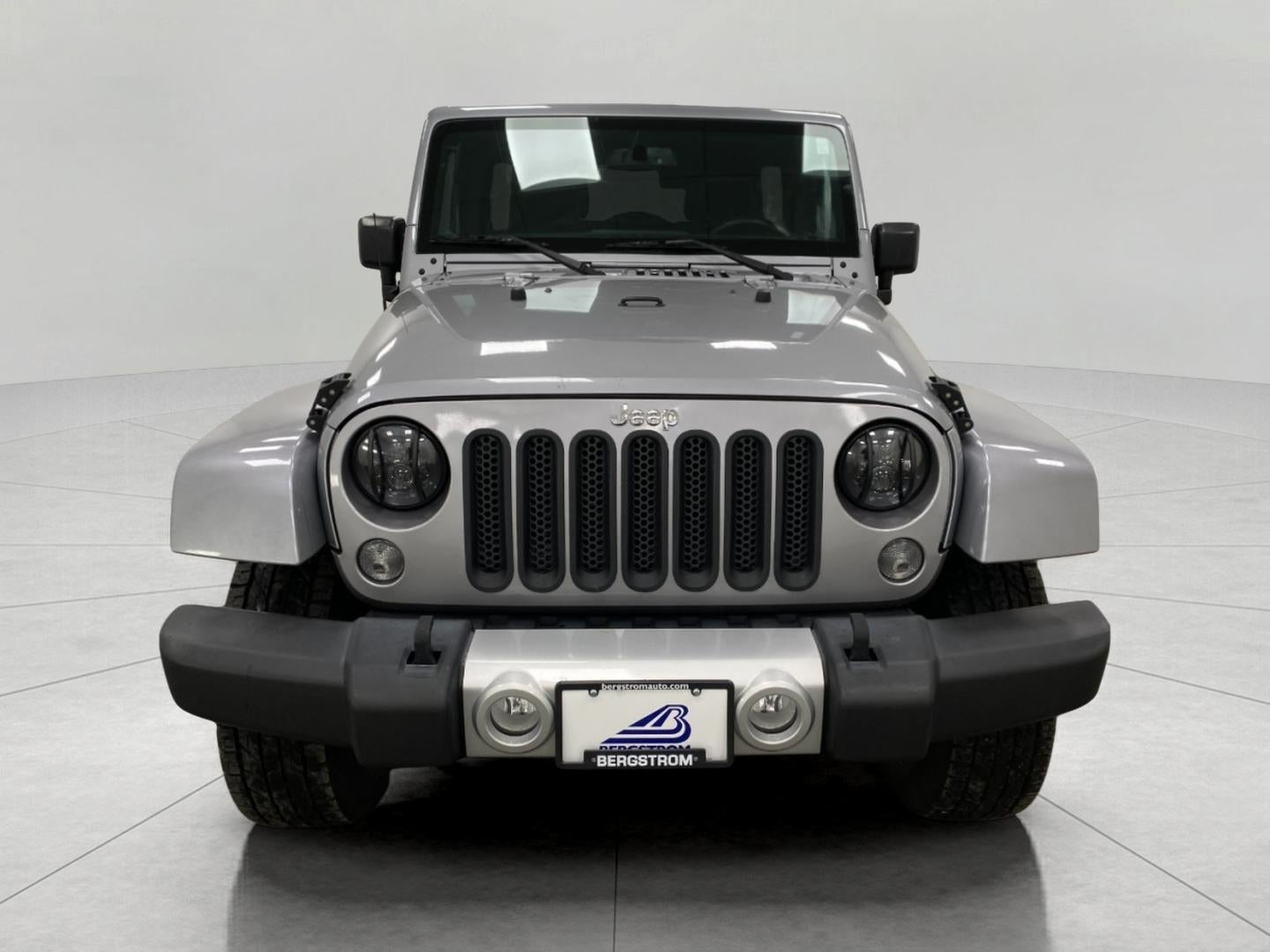 2015 Jeep Wrangler Unlimited 4WD 4dr Sahara