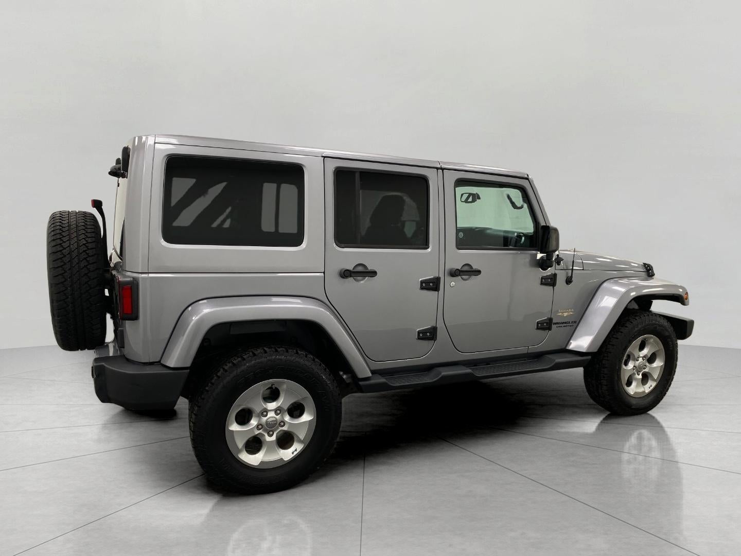 2015 Jeep Wrangler Unlimited 4WD 4dr Sahara