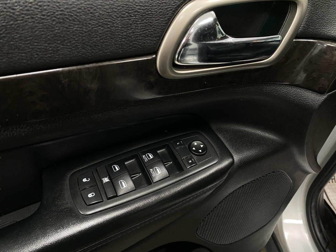 2013 Jeep Grand Cherokee 4WD 4dr Laredo