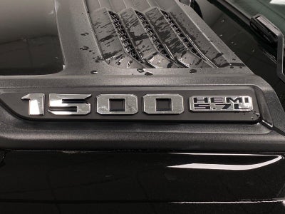 2022 RAM 1500 Laramie 4x4 Crew Cab 5'7 Box