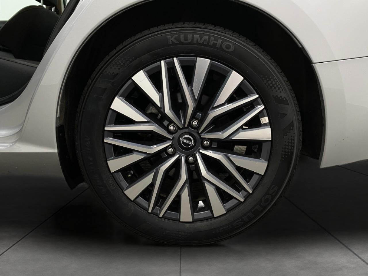 2025 Nissan Altima SV