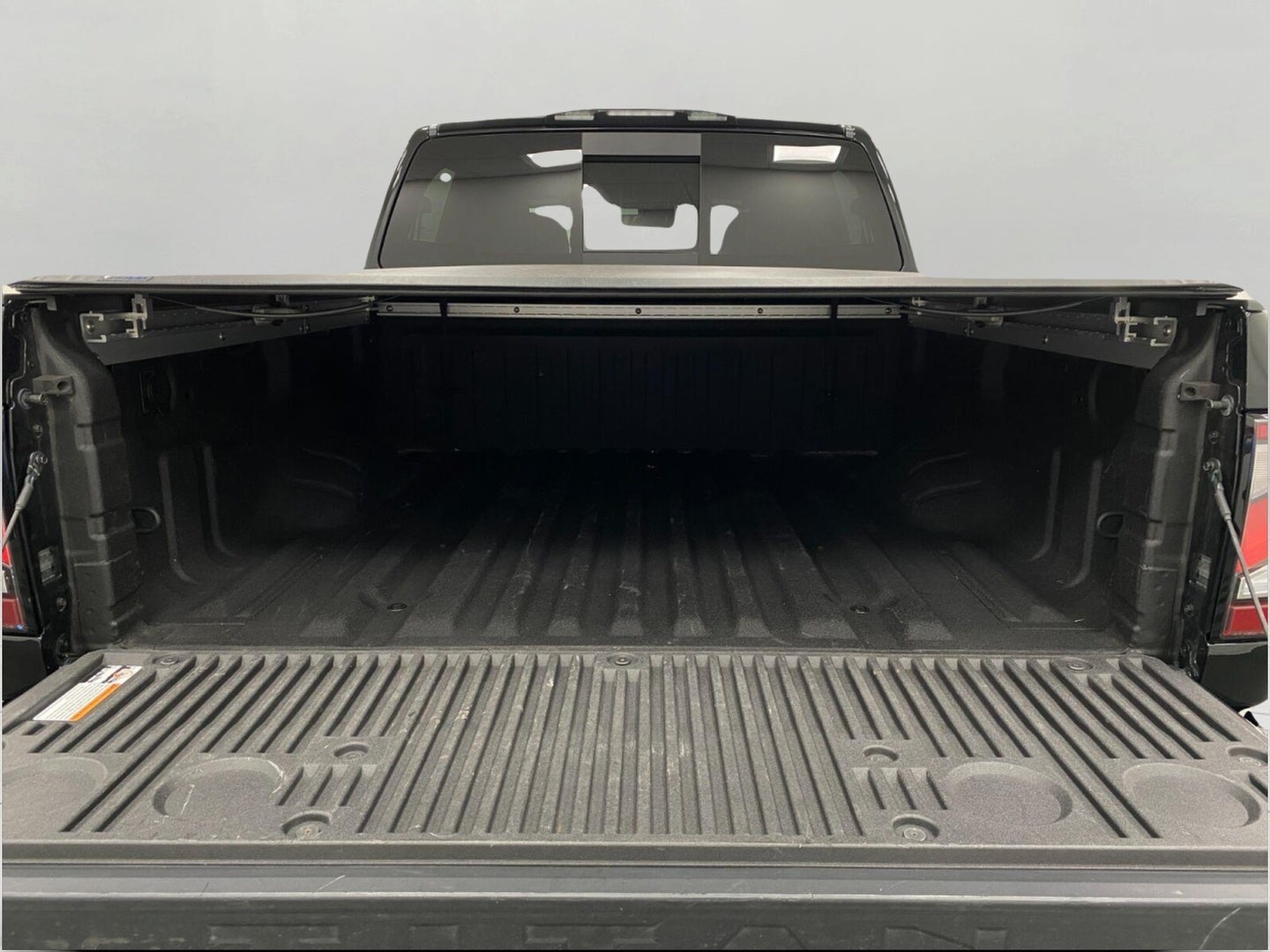 2023 Nissan Titan 4x4 Crew Cab PRO-4X