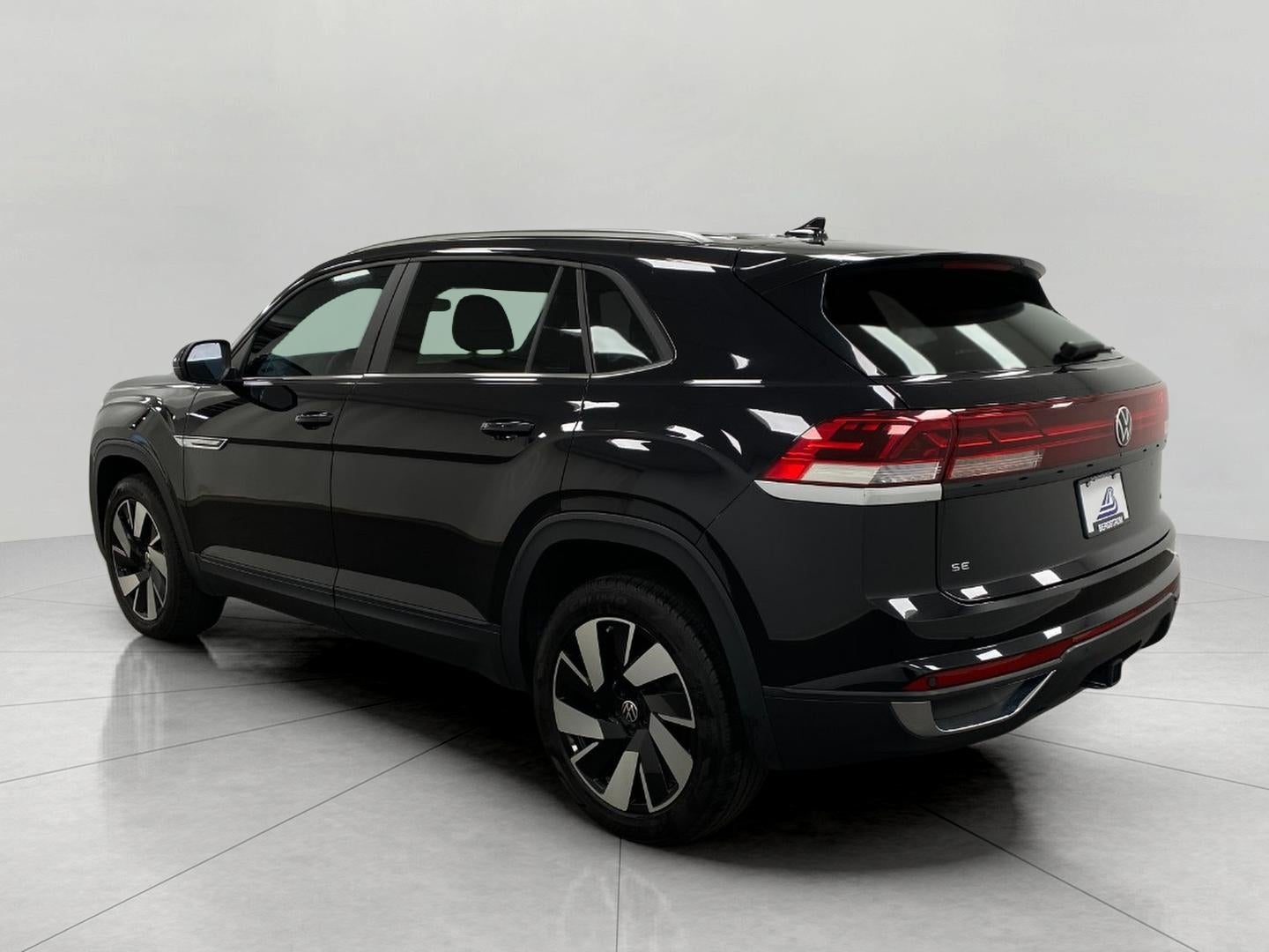 2024 Volkswagen Atlas Cross Sport 2.0T SE w/Technology 4MOTION