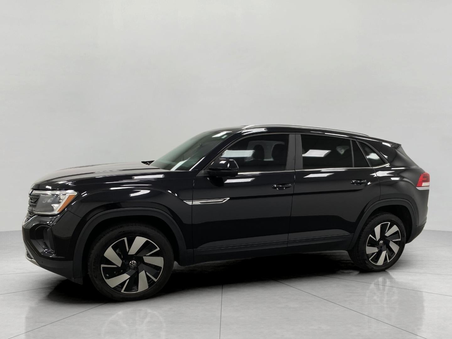 2024 Volkswagen Atlas Cross Sport 2.0T SE w/Technology 4MOTION