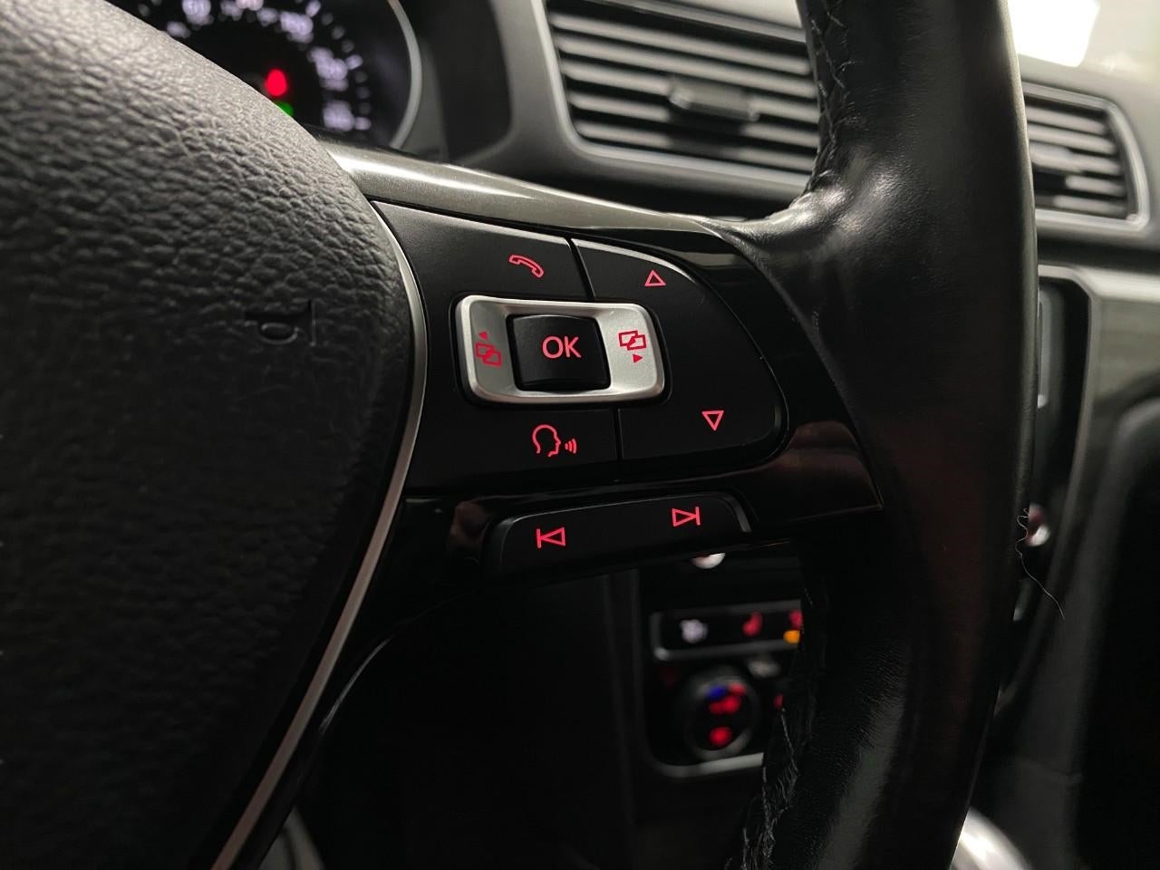 2017 Volkswagen Passat 1.8T SEL Premium Auto