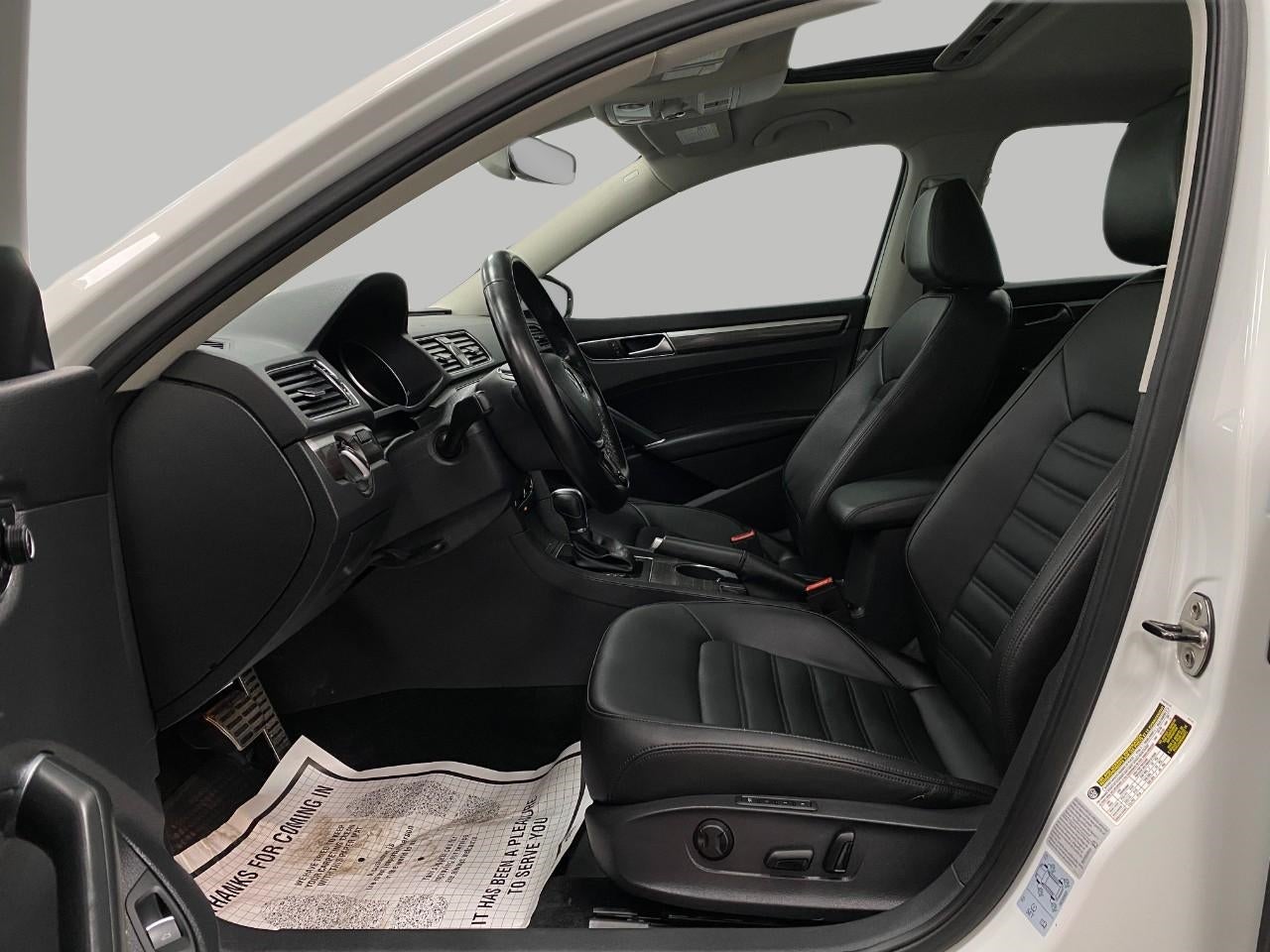 2017 Volkswagen Passat 1.8T SEL Premium Auto