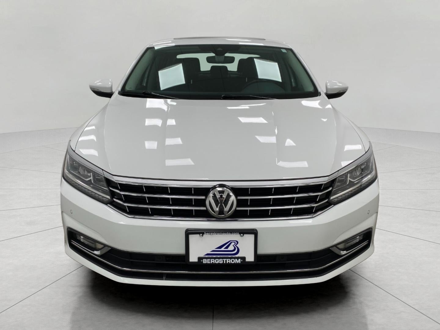 2017 Volkswagen Passat 1.8T SEL Premium Auto