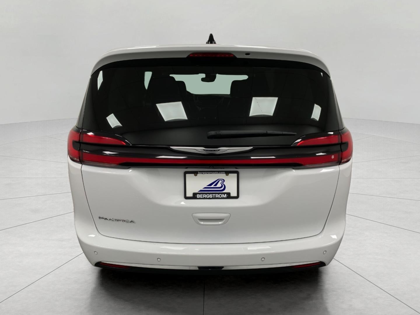 2024 Chrysler Pacifica Touring L FWD