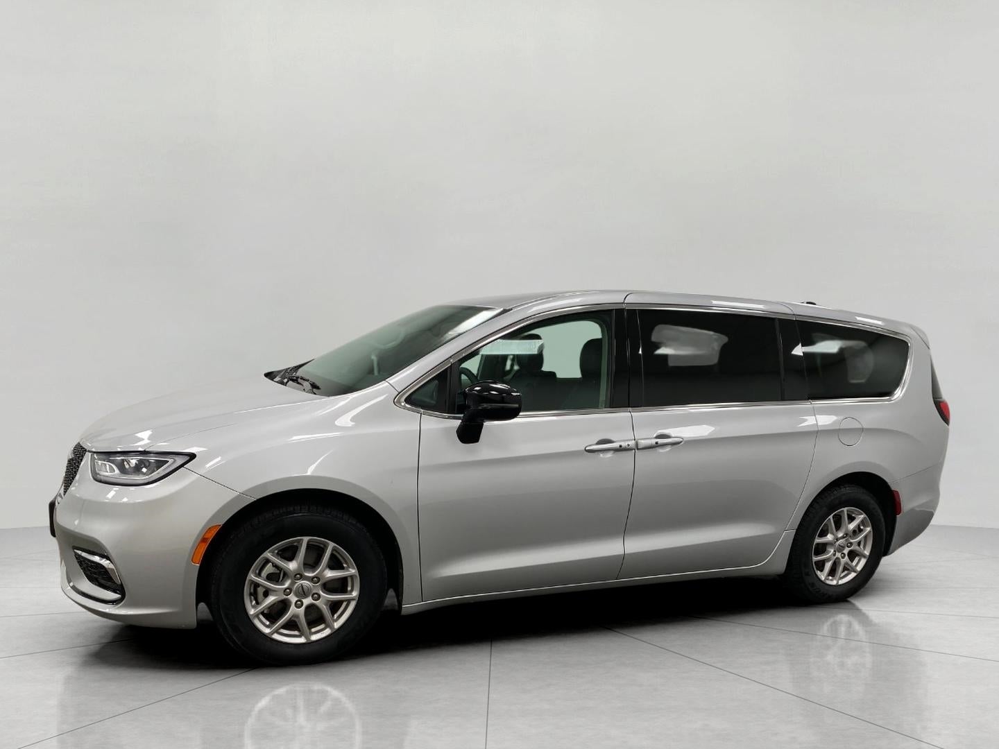 2024 Chrysler Pacifica Touring L FWD