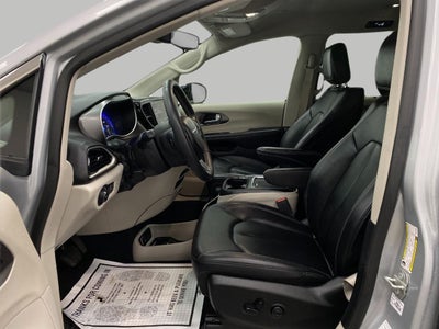 2024 Chrysler Pacifica Touring L FWD