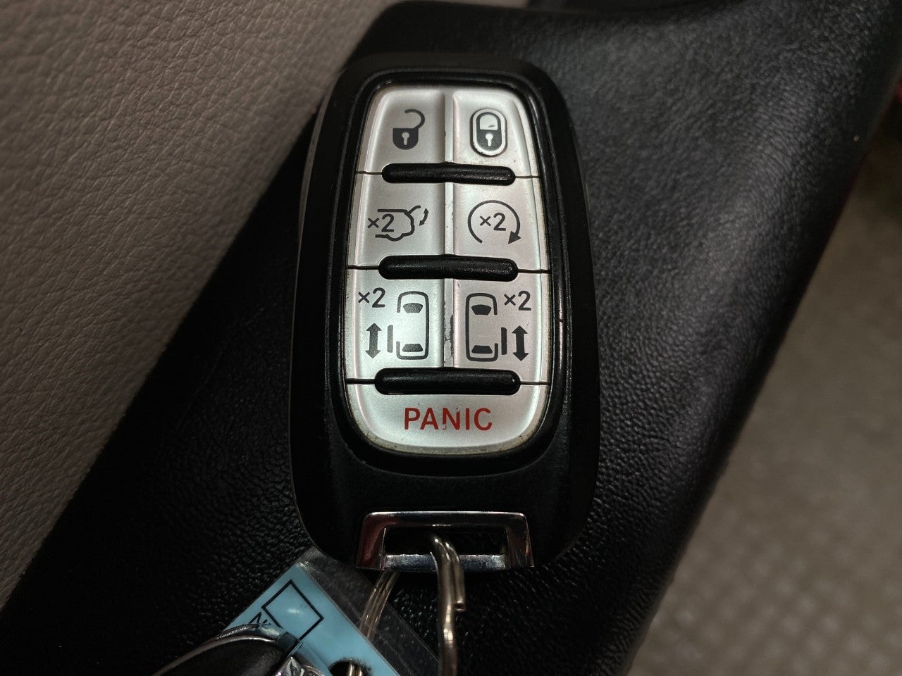 2017 Chrysler Pacifica Limited FWD