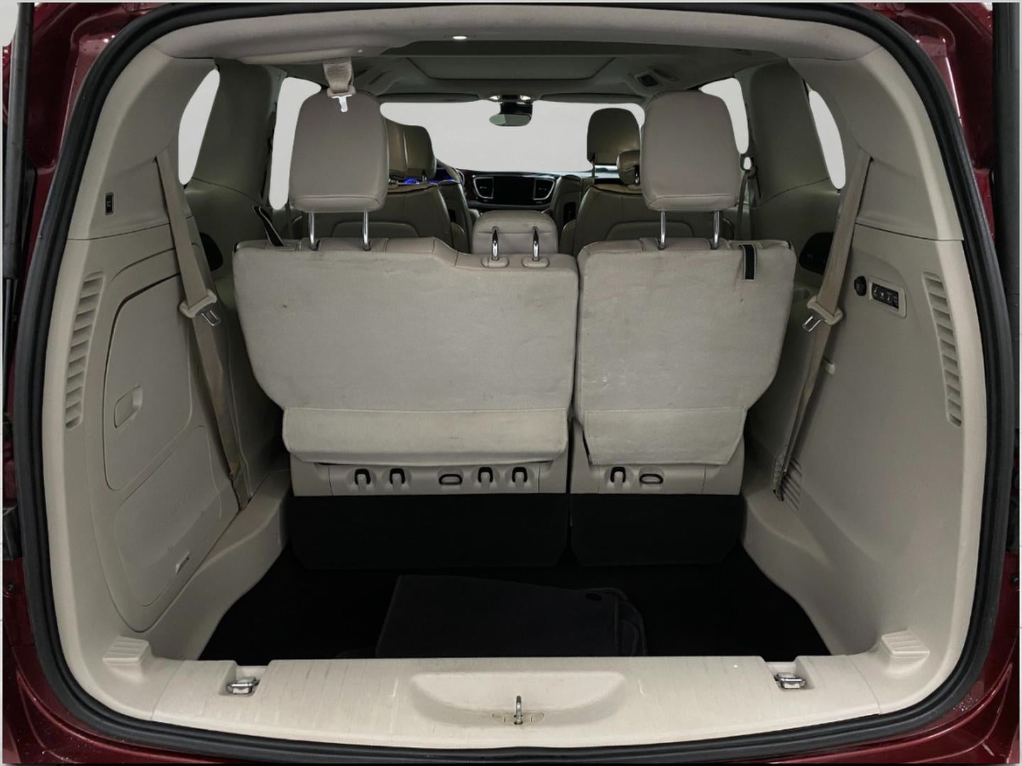 2017 Chrysler Pacifica Limited FWD