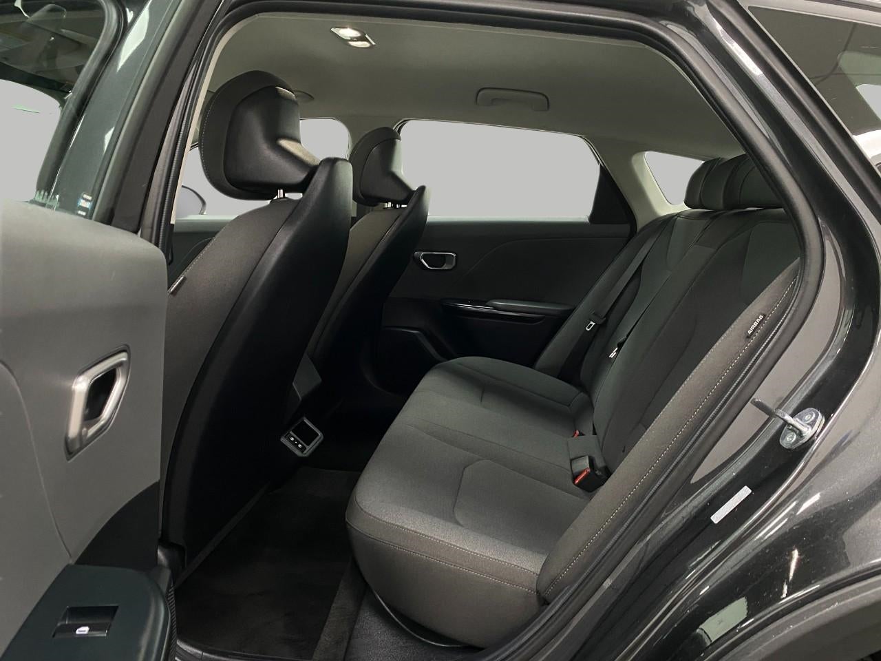 2025 Kia K4 LXS FWD
