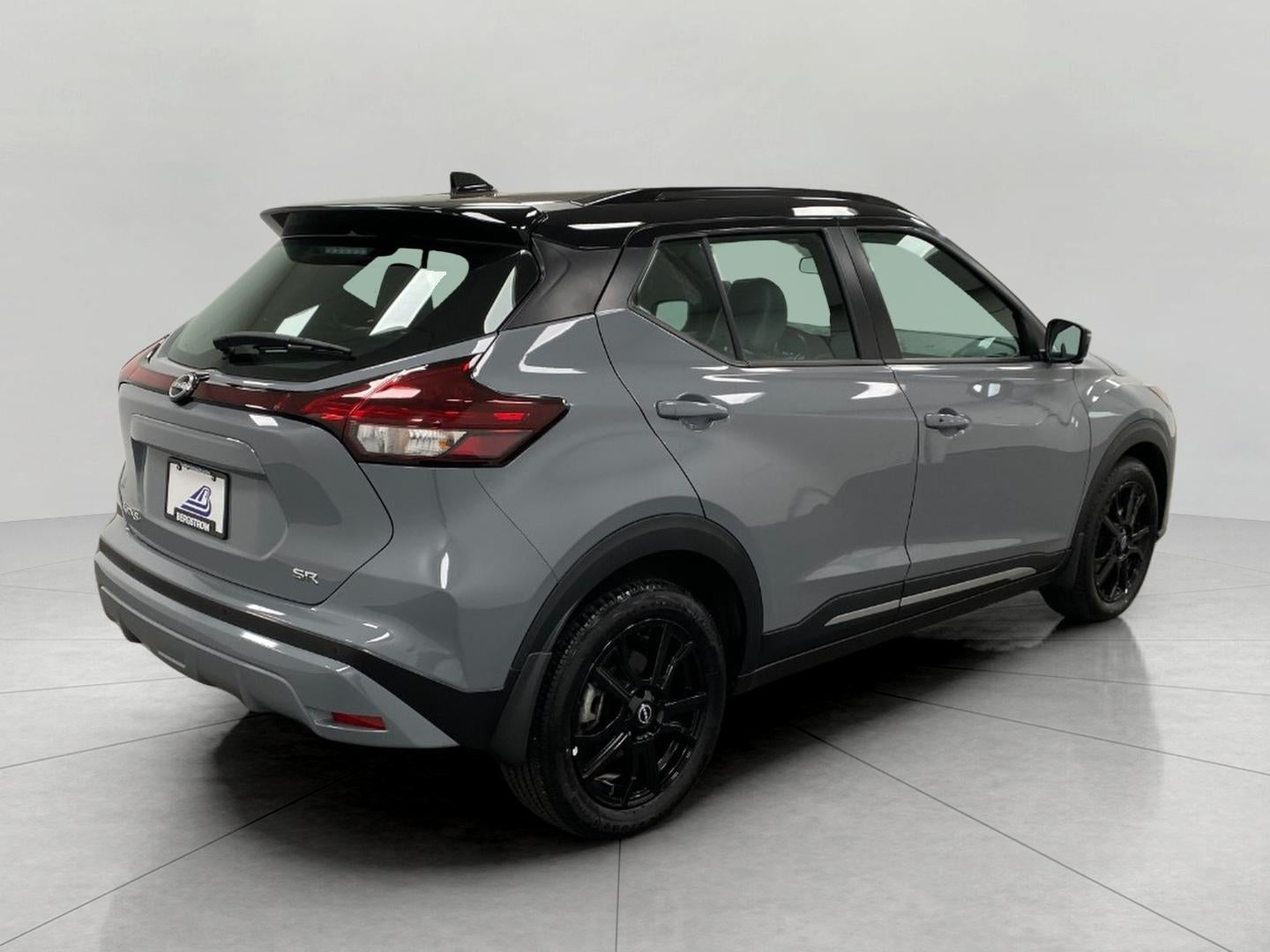 2024 Nissan Kicks SR FWD