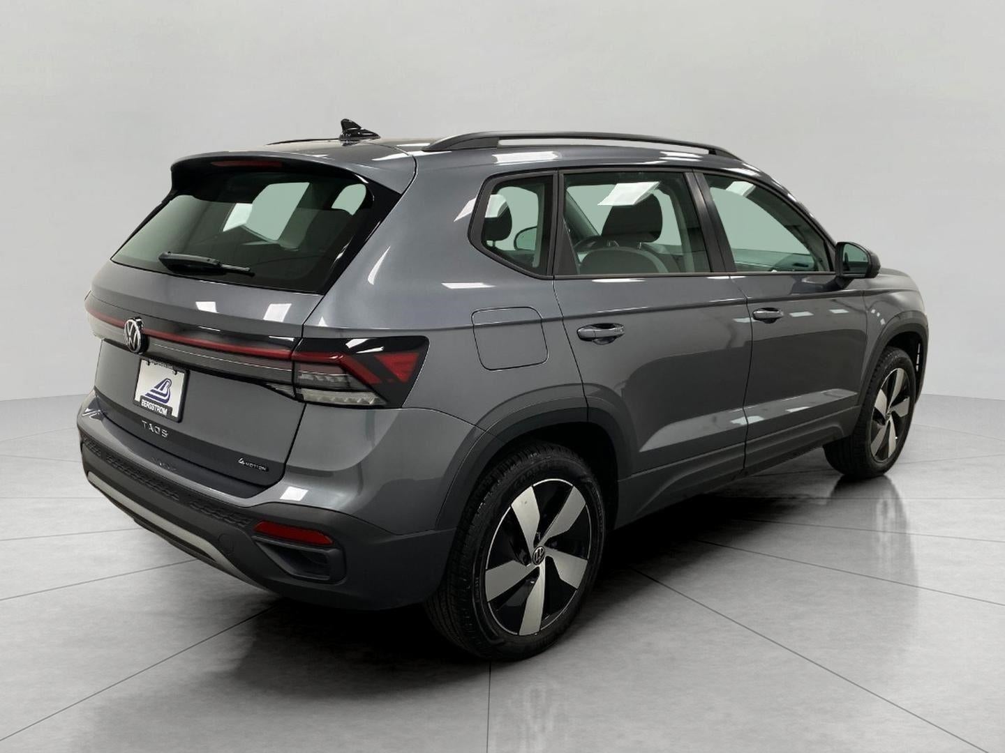2025 Volkswagen Taos S 4MOTION