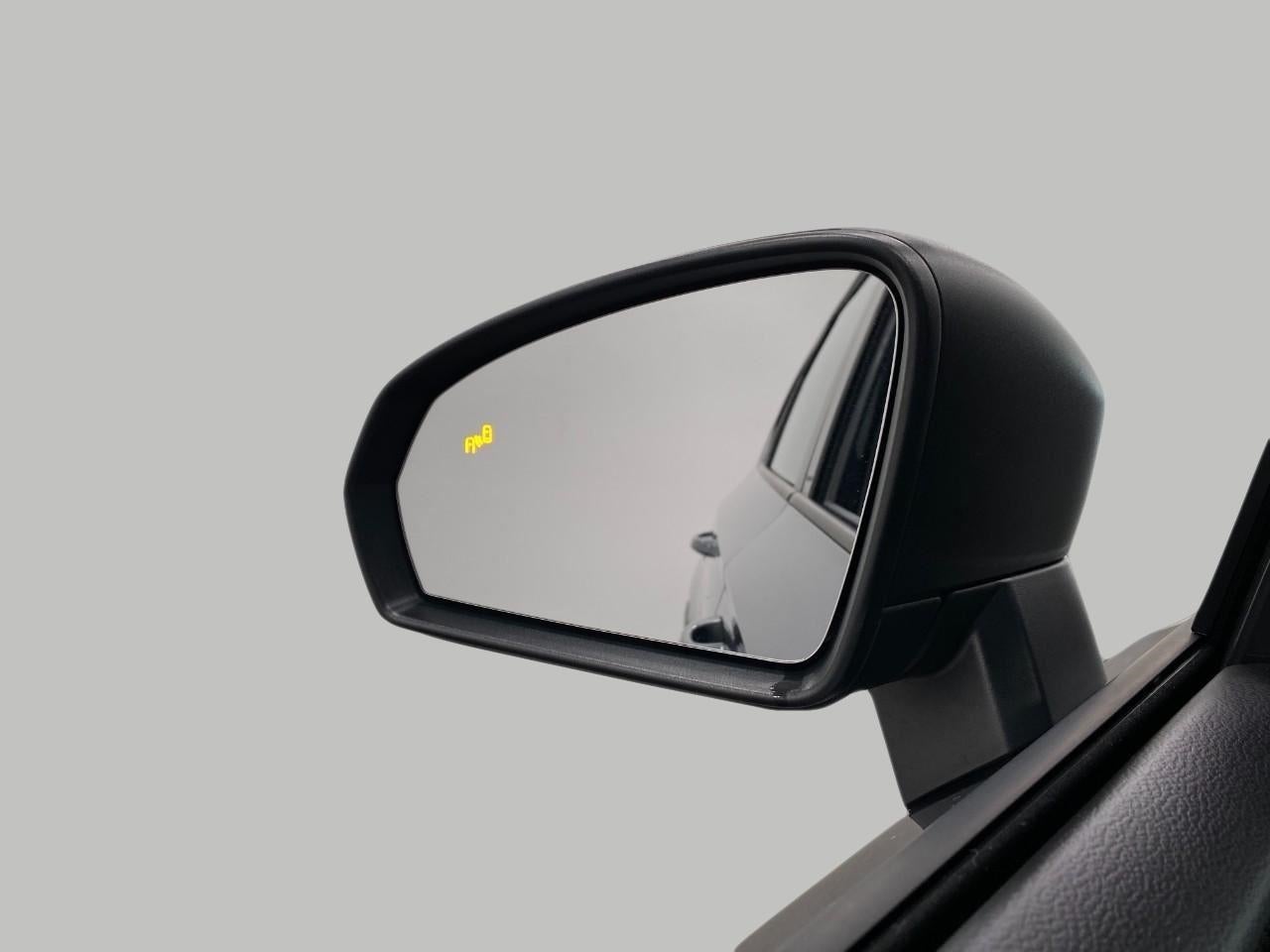 2025 Volkswagen Taos S 4MOTION