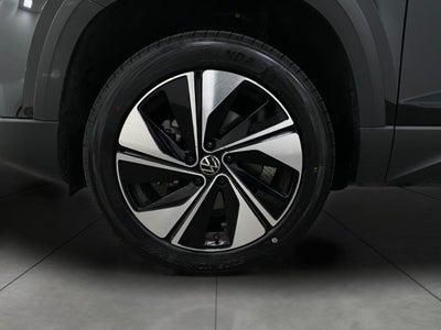 2025 Volkswagen Taos SE 4MOTION