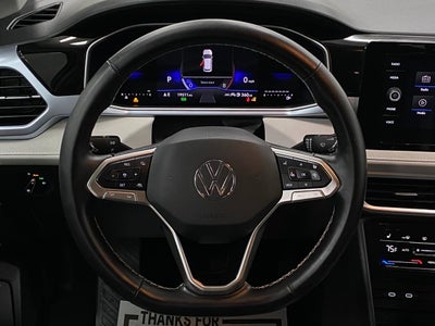 2025 Volkswagen Taos SE 4MOTION