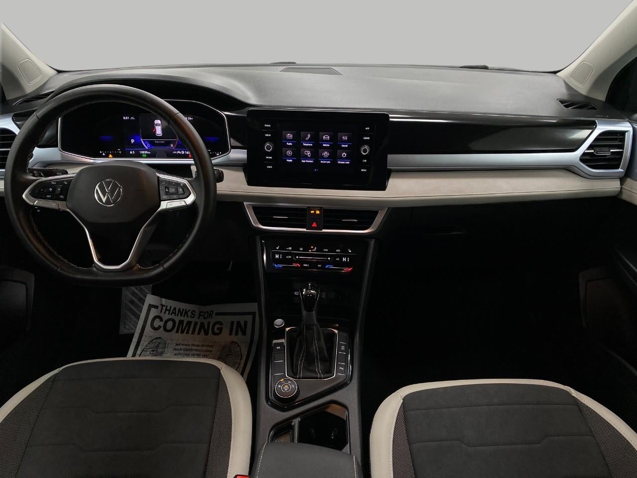 2025 Volkswagen Taos SE 4MOTION