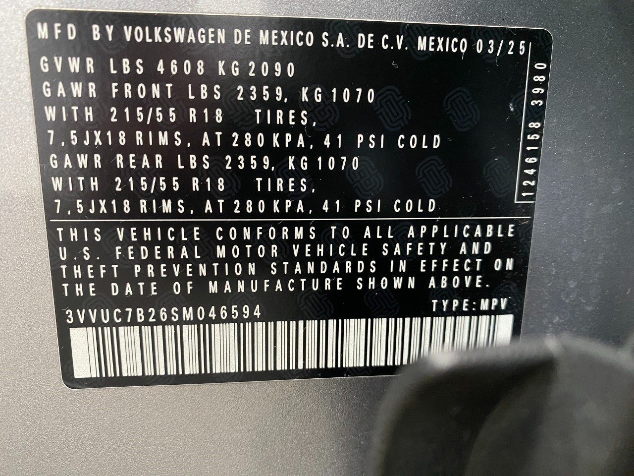 2025 Volkswagen Taos SE 4MOTION