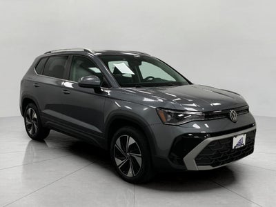 2025 Volkswagen Taos SE 4MOTION