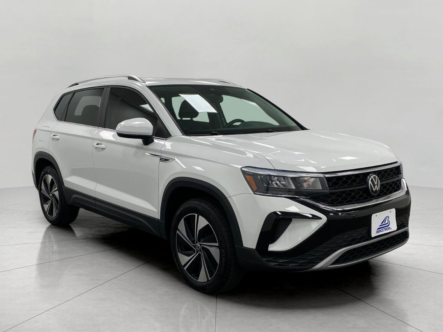 2023 Volkswagen Taos SE 4MOTION